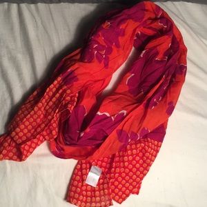 Old navy scarf